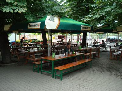 Zahradní restaurace Na Dolejší